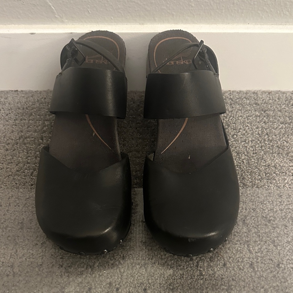 Dansko Black Leather Mules 40